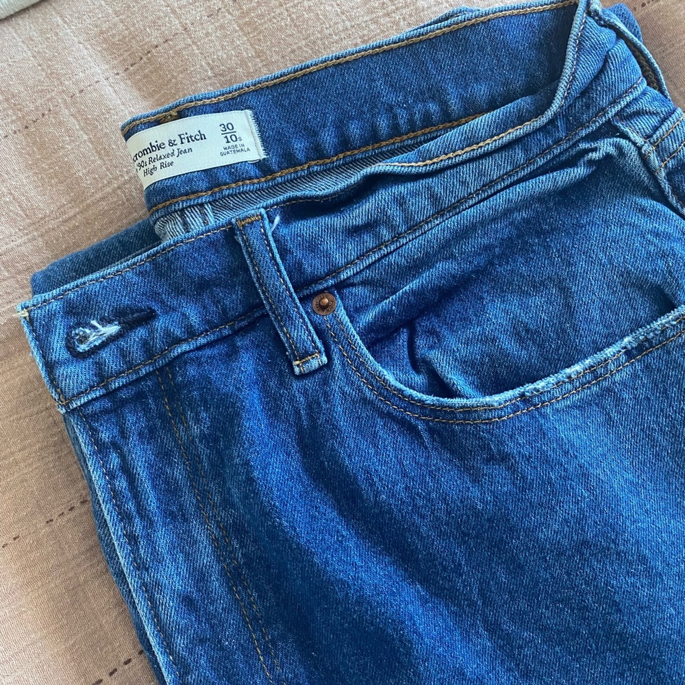 High Rise 90s Relaxed Jean